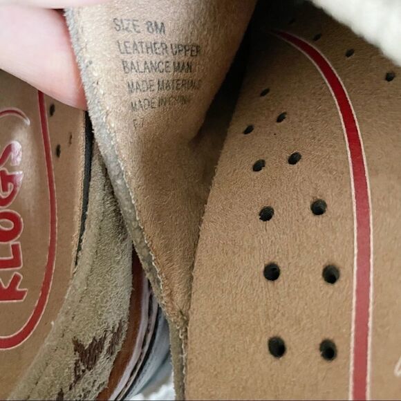 Klogs suede floral comfort clogs - Picture 4 of 11